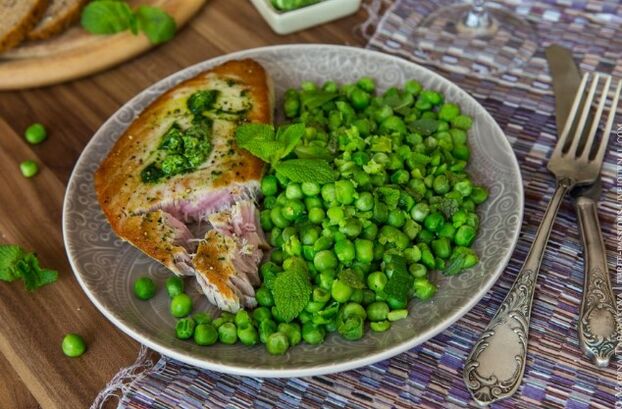 Makan malam dengan kacang hijau