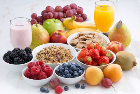 beri dan buah-buahan untuk nutrisi yang tepat